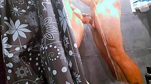 Showering with Stepsis Ends in Breaking Her Tight Colombian Asshole