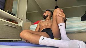 dan sanches flexes muscles flashing armpits in live workout stream!