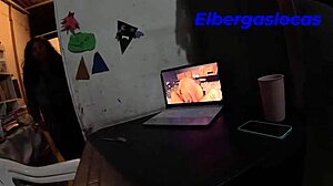 Chupando leche de novio hasta secarlo en cara y cuerpo