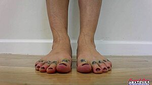 curvy inked brunette milf kali ryder gives sloppy rimjob in passionate ass worship