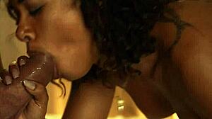 i'm hot brunette gettin passionetly fucked massage parlor