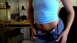 amateur babe dances ass in tight thong panties shaking curves