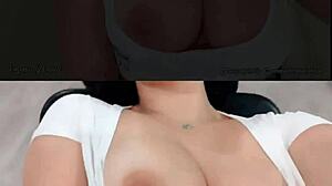 emanuelly raquel flashes big tits at gym 👀🍑💦