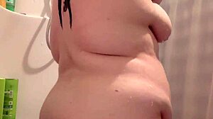 come shower with me my hairy pussy's dripping wet