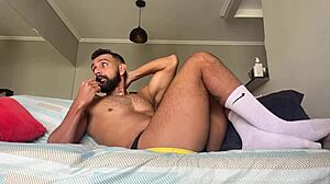 dan sanches flexes muscles flashing armpits in live workout stream!