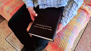 no veas porno mejor lee la biblia madrastra culona es follada por su hijastro sexo real casero