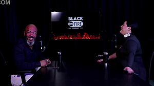 guy with small dick gets rejected by puteiros so she resolves his tesão with pri melancia on sheer red.