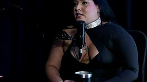 guy with small dick gets rejected by puteiros so she resolves his tesão with pri melancia on sheer red.