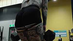 Milf Shows Off Booty During Intense Gym Workout