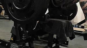 Milf Shows Off Booty During Intense Gym Workout