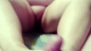 milf give footjob cum all over feet now