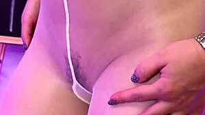 Nylon club minimi diamante pantyhose has milf teacher dancing in heels!