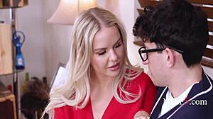 slimthick vic milf blends family portraiture into slutty threesome pussy pounding