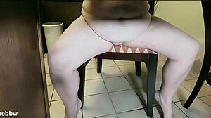 pizza bloats my fat milf ass and pussy 🍕🍑