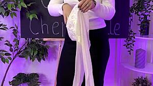 Nylon club minimi diamante pantyhose has milf teacher dancing in heels!