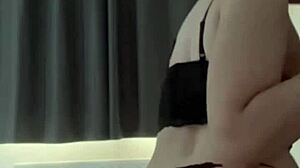 Viaton pieni 18+ japanilainen tyttö 18+ univormupickup vanhempien jätkien neitsytpano creampie JAV POV