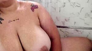 omg luna, those huge natural tits all soapy in the shower... real pov steal!