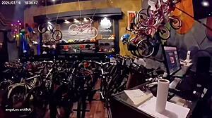 fui ao armazém e pedi um anal arriscado com facial safada