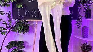 Nylon club minimi diamante pantyhose has milf teacher dancing in heels!