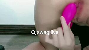 Taiwanese Livestreamer U Liyunbabe Moans Ecstatically Toy Masturbation