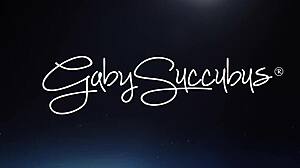 damn this milf stretches her fat pussy with that huge black dildo