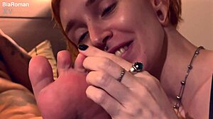 These fat bbw feet deserve deep licking and sucking!