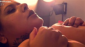 These fat bbw feet deserve deep licking and sucking!