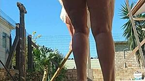 Madrasta Flashes Big Ass No Panties Public Garden Exhibition