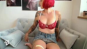 heisse spielchen... auf mein sofa mit ner sexy arsch