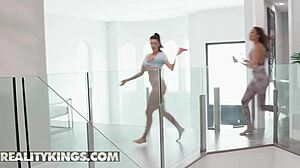 gizelle bianco watches gal ritchie toy her wet pussy till explosion