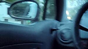Pov street blowjob chupando verga public outdoor amateur latina milf!