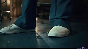 whoa nurse gal ritchie's alien cock impregnates leana lovings... parasited femdom face sitting squirtfest!