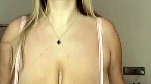 Huge Natural Tits Bounce on Thick Dick Play