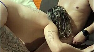 amateur latina couple kisses, she deepthroats then rides to creampie bliss!