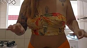 shorts pulled aside flashing exhibitionist tease in usa streets