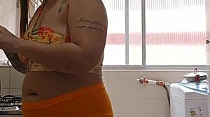 shorts pulled aside flashing exhibitionist tease in usa streets