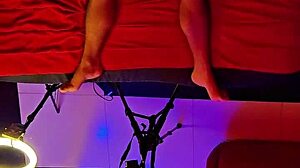 Wild motel brunette pounding! 🔥🍑