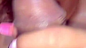 fumar me calienta... chupa verga y polla en culo con hermanastro