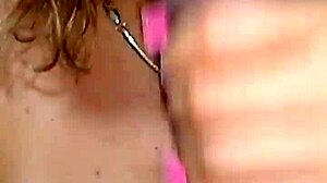 fumar me calienta... chupa verga y polla en culo con hermanastro