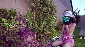 Pollen Makes Stepsis Crave Cum-Filled Pounding!