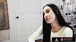 hey jazmin luv, wanna cheer lily larimar with pussy lick? 😏👅