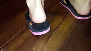 whoa, luh's feet giving the ultimate footjob tease 😏👣💦🔥