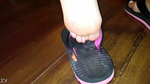 whoa, luh's feet giving the ultimate footjob tease 😏👣💦🔥