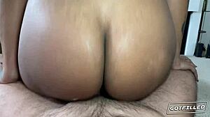 Zoey Gets Pussy Filled with BBC Rimjob and Cowgirl