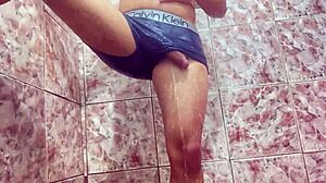 novinho teases huge cock under shorts till wet orgasm