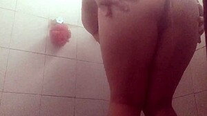 voyeur catches fat girl cleaning cum from pussy... hot or what?