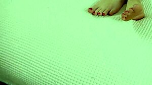 Hot Stepmom Amiee Cambridge Shares Deepthroat Gagging Swallow Taboo Mouthful Seduction