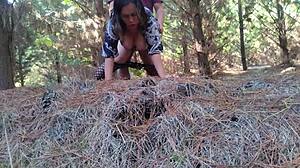 fucking this beautiful huge ass bbw in the woods 😍 exhibitionist outdoor sex 🔥