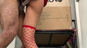 la modelo mexicana ninfomana se mete al baño pa follar al jefe