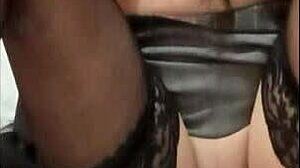 mmm que rico, my wet big tits solo pussy play on bed feels huge